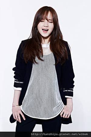 YuJin-2.jpg
