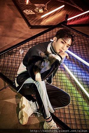 HyunWoo-2.jpg