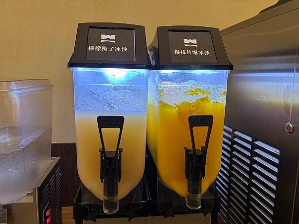 台北中山萬客什鍋長安東路店，飲料跟冰淇淋贏過主餐的火鍋店!記