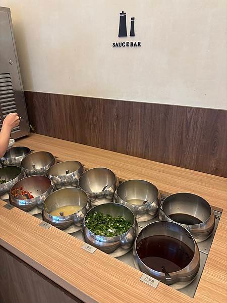 台北中山萬客什鍋長安東路店，飲料跟冰淇淋贏過主餐的火鍋店!記
