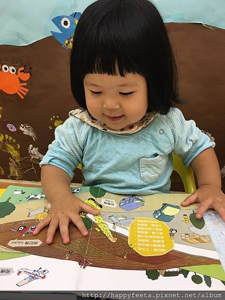 貝親-小手點讀有聲書（交通工具）_9.jpg