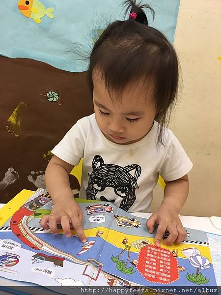 貝親-小手點讀有聲書（交通工具）_24.jpg