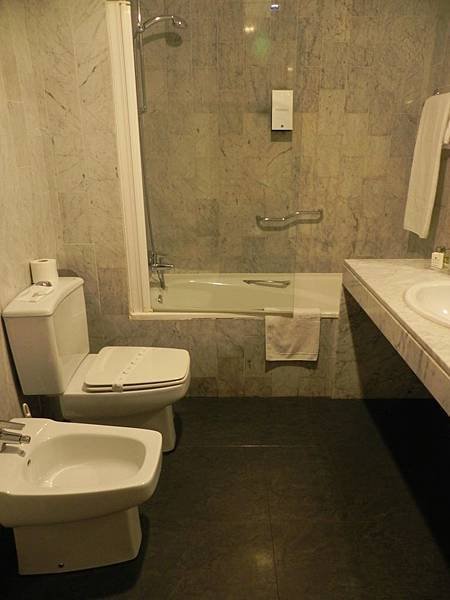 Suites Sercotel Mendebaldea (3).JPG