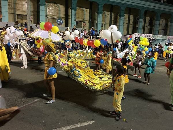 Carnival parade (8).JPG