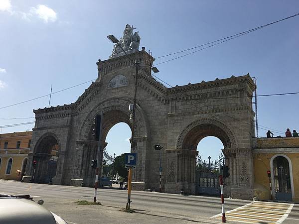 Necrópolis Cristóbal Colón (1).JPG