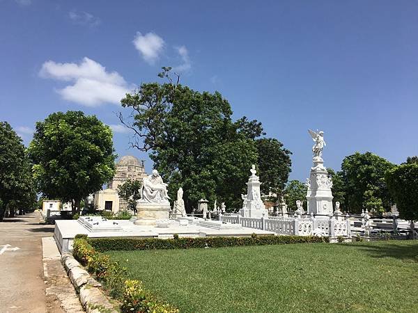Necrópolis Cristóbal Colón (12).JPG