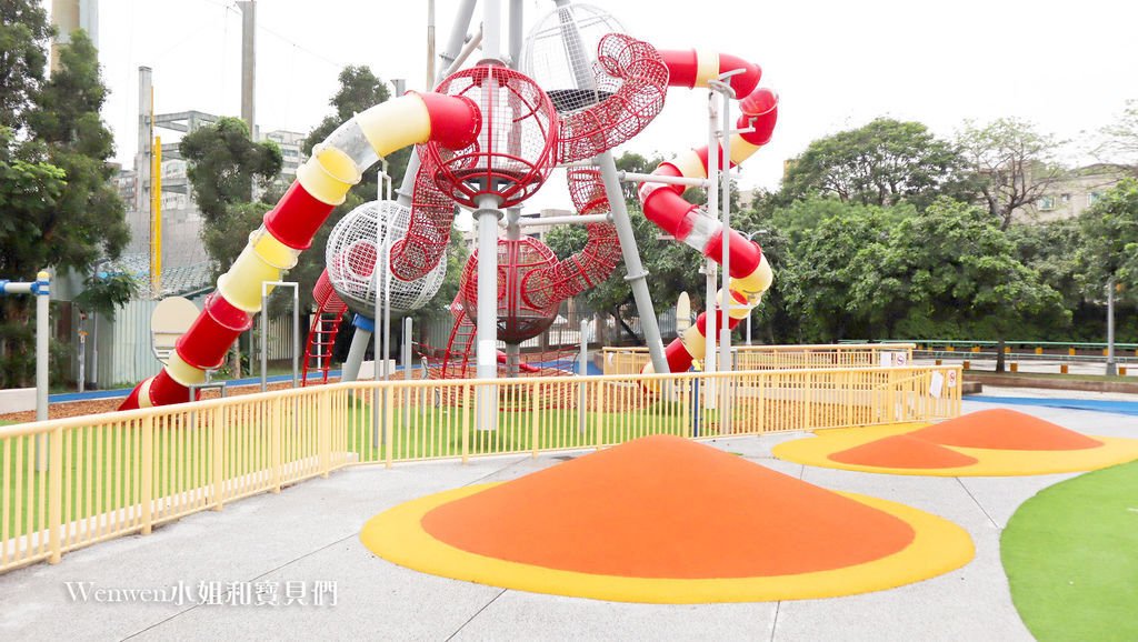 天母運動公園兒童遊戲場 天母夢想親子樂園 棒球溜滑梯台北特色公園