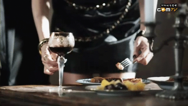 a0082485_4c2b21b5d48ae.gif