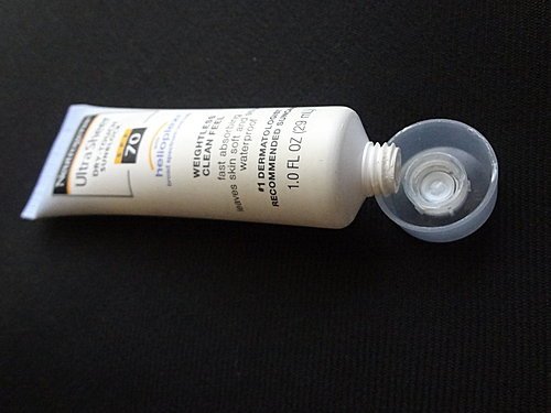 露得清清透無感防曬油SPF 70 6.jpg