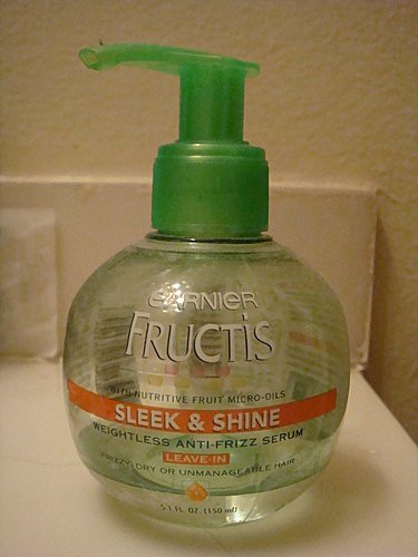 Garnier Fructis Sleek and Shine Anti Frizz Serum old.jpg