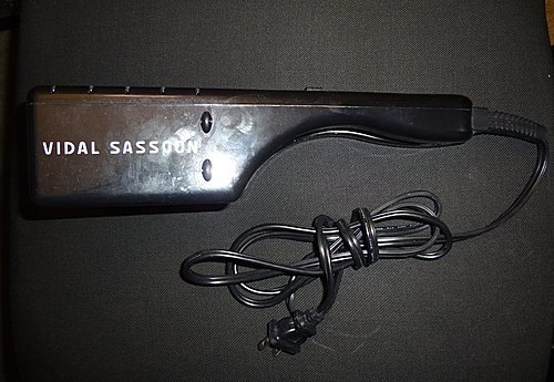 Vidal Sasson VS189 Gold Series Professional Full Size Straightener 2.jpg