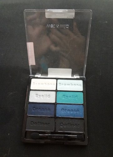 Wet n Wild Color Icon Eye shadow Collection 八色眼影(737 Blue Had Me At Hello) 6.jpg