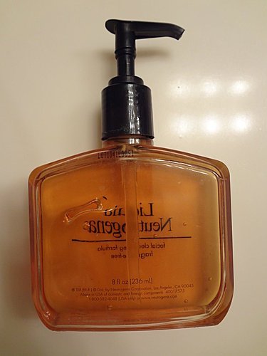 Neutrogena Liquid Neutrogena-Fragrance-free formulas 4.jpg