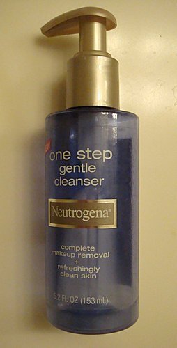 Neutrogena  One Step Gentle cleanser 2.jpg