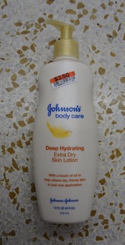 Johnson&apos;s Body Care Deep Hydrating Extra Dry Skin Lotion 2.jpg