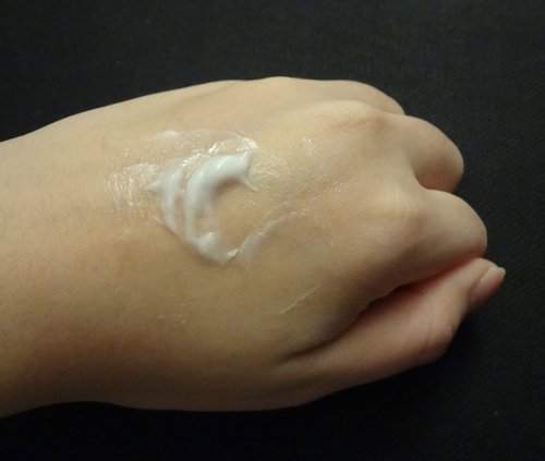 Simple Hydrating Light Moisturizer 6.jpg