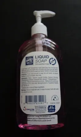 Lucky Super Soft Liquid Soap, Strawberries(背面照).JPG