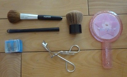 2014年6月化妝包內容物公開 3.JPG