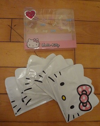 Sexy Look x Hello Kitty水潤亮白玻尿酸親膚面膜 10.JPG