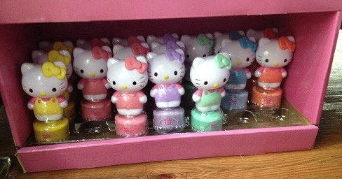 Hello Kitty + Minnie Peelable Nail Polish Collection 4.JPG