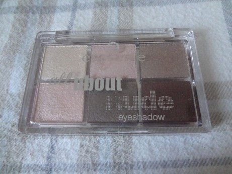 Essence All About Nude Eyeshadow (01 Nude) 1.JPG