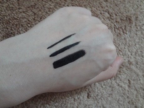Maybelline Eyestudio Eyeliner Gel (Black) (台灣版) 8.JPG
