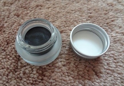 Maybelline Eyestudio Eyeliner Gel (Black) (台灣版) 5.JPG
