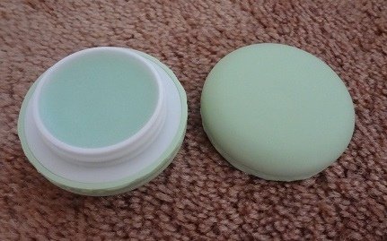 It%5Cs Skin Macaron Lip Balm, Green Apple 7.JPG