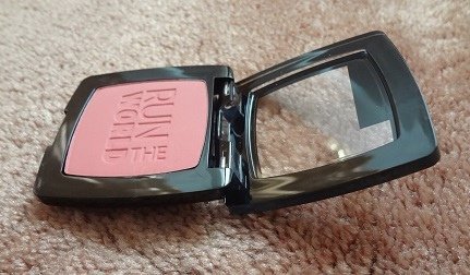 Catrice Blush Box, 030 Berry 6.JPG