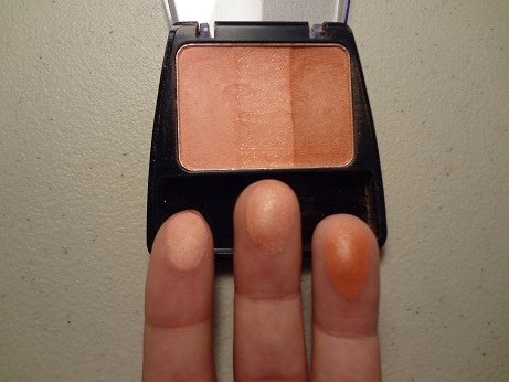 Rimmel London Lasting Finish, 014 Winter Glow Blush 7.JPG