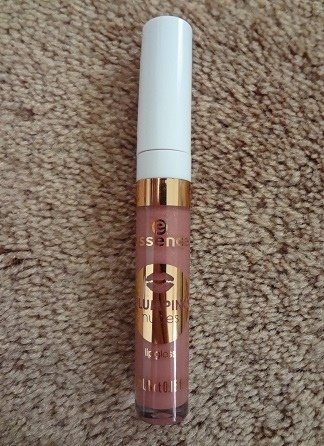 Essence Plumping Nudes Lipgloss, 04 That%5Cs Big 1.JPG