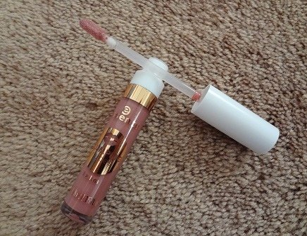 Essence Plumping Nudes Lipgloss, 04 That%5Cs Big 6.JPG