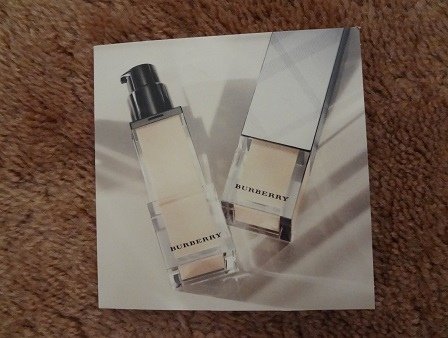 Burberry Fresh Glow Luminous Fluid Base, 01 Nude Radiance 15.JPG