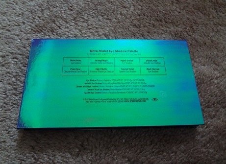 Bobbi Brown Ultra-Violet Eyehadow Palette (2018 Holiday Limited Edition) 8.JPG
