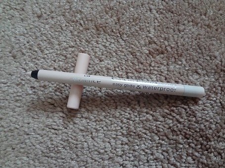 Essence Extreme Lasting Eye Pencil, 06 Silky Nude 7.JPG