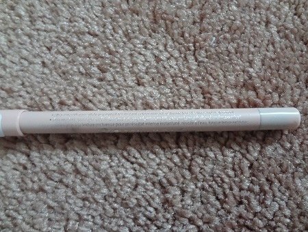 Essence Extreme Lasting Eye Pencil, 06 Silky Nude 4.JPG