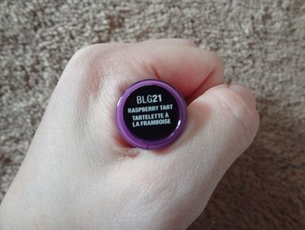 NYX Butter Gloss, BLG21 Raspberry Tart 8.JPG