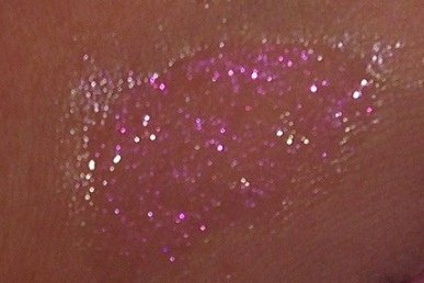 Victoria%5Cs Secret Prismate Kiss Flavored Gloss, Wildberry Lights, 6 - 複製.JPG