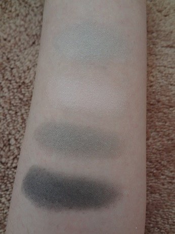Revlon ColorStay 12 Hour Eye Shadow, 09 Sterling Rose 4.JPG