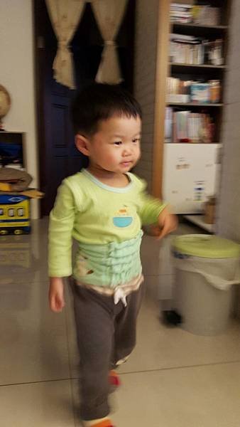 1y8m01.jpg
