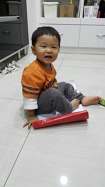 1y8m7d05.jpg