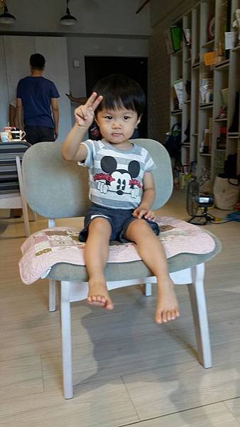 2y1m9d01.jpg