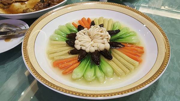 8菇燴鮮蔬(名稱自取).jpg
