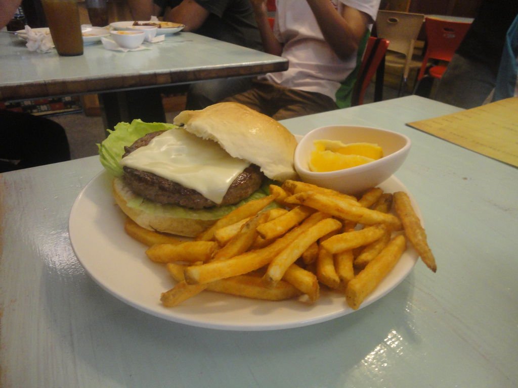 EATING HOUSE 花蓮美式餐廳