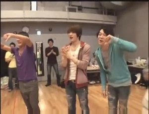 %5BX1ahJunsoo_%5DJYJThanksgiving_live_in_dome_rehearsal_movie_P1_%E3%80%90FBI.su%E3%80%91[(007607)21-17-56].JPG
