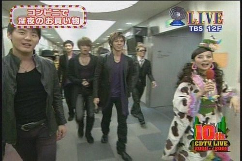 090101 TBS CDTV PREMIER LIVE 2009 Talk1 [ATO][(006622)19-51-10].JPG