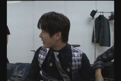 [FeelingTVXQ]Tohoshinki 4th live tour ~The Secret Code~ FINAL in TOKYO DOME backstage[(034347)19-35-42].JPG