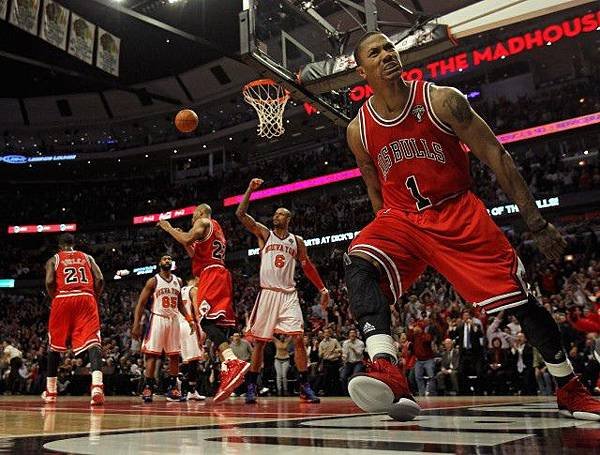 Derrick-Rose-Chicago-Bulls-NBA-640x485.jpg