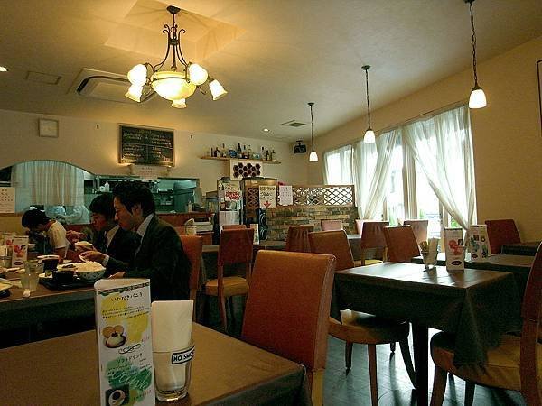 2011-京都之旅-第四天-前往鹿苑寺途中的洋食店-02.jpg