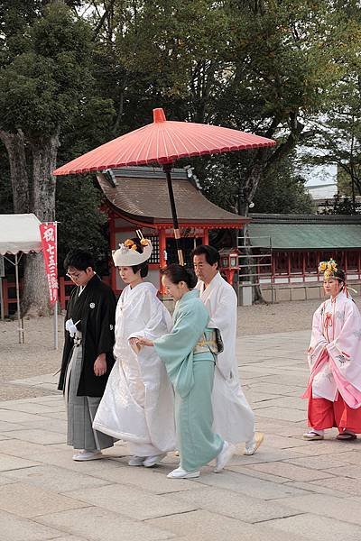 2011-京都之旅-第五天-八坂神社-巧遇日式婚禮-02.jpg